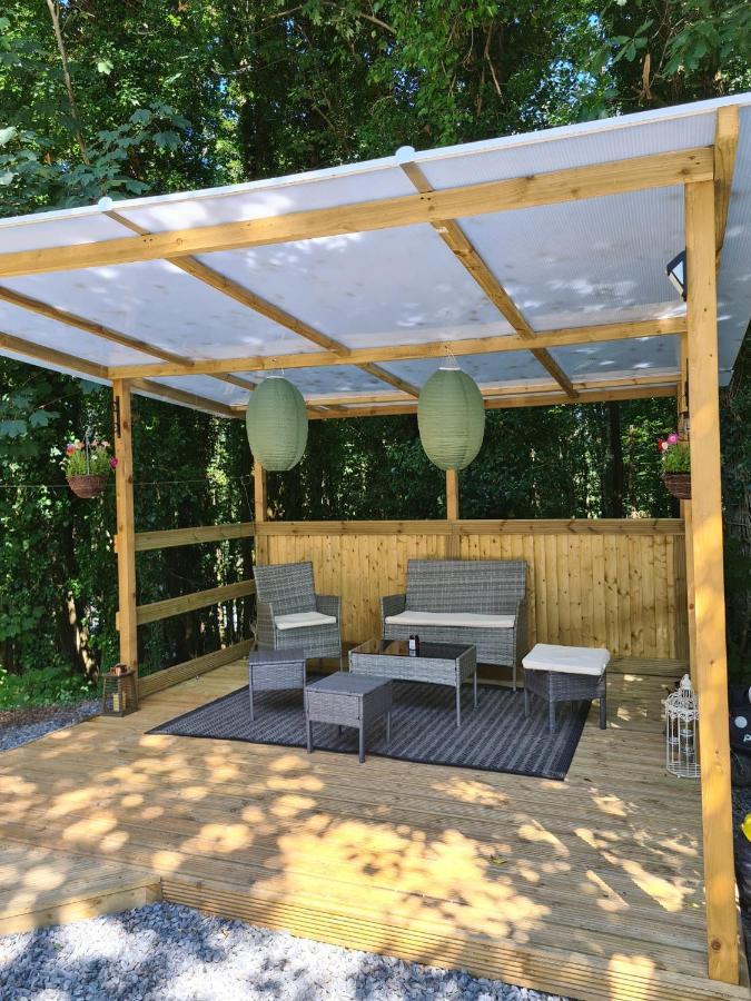 Unique Caravan With Outdoor Space Ballantrae Exterior foto